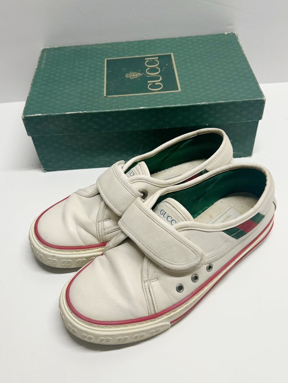 Gucci Cream Leather Sneakers with Red & Green Stripe Accent